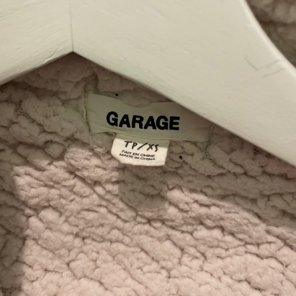 Garage White Sherpa Zip up with Red and Blue Detailing - Picture 2 of 4